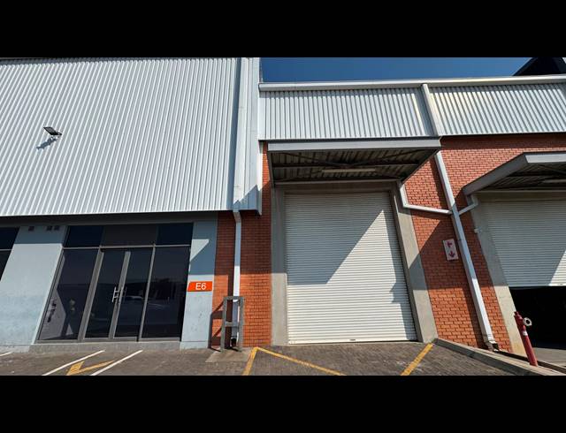 344M² WAREHOUSE TO LET IN LONGLAKE